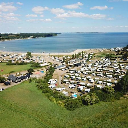 Vikaer Strand Camping & Cottages Diernaes Экстерьер фото