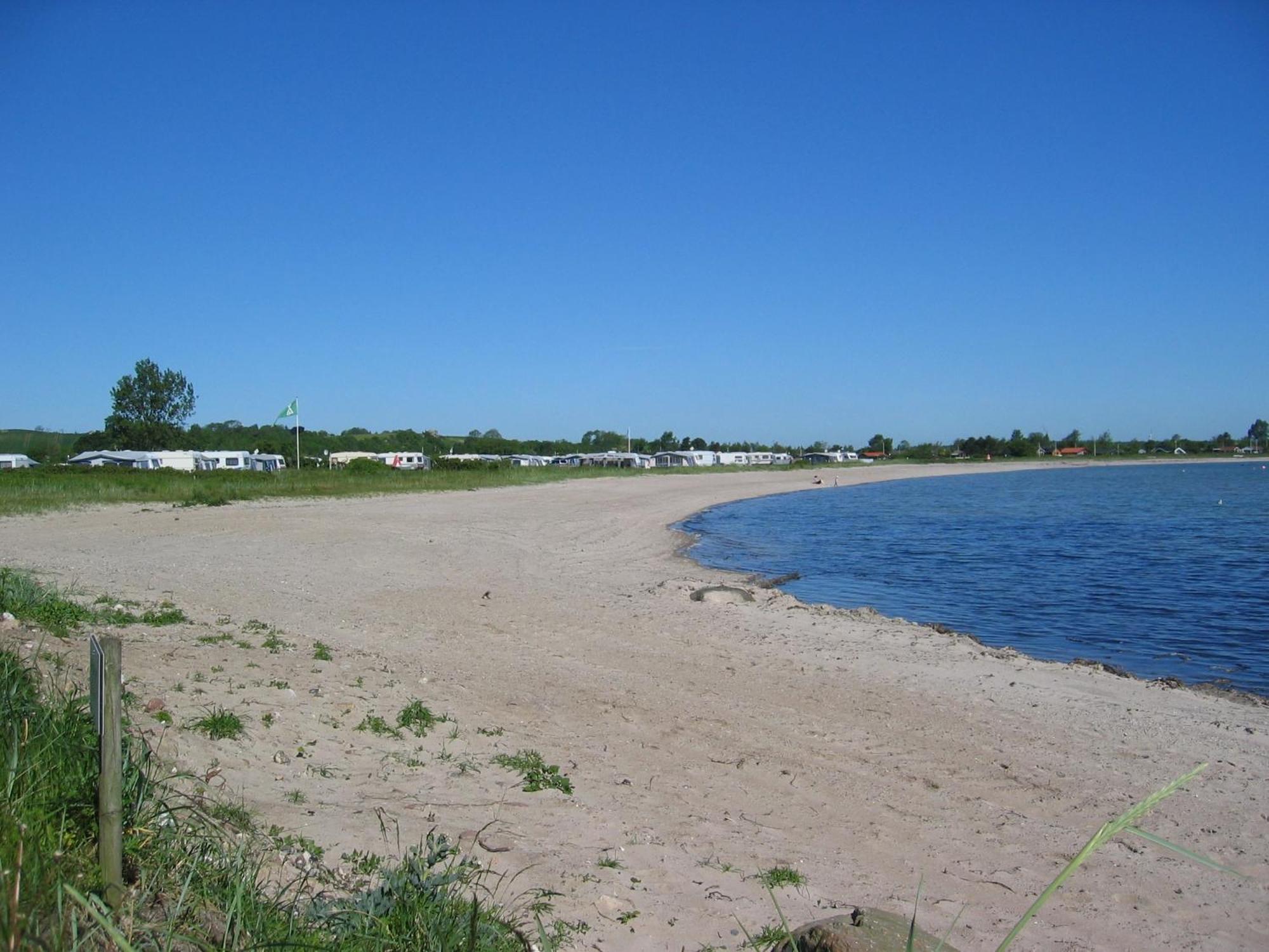 Vikaer Strand Camping & Cottages Diernaes Экстерьер фото