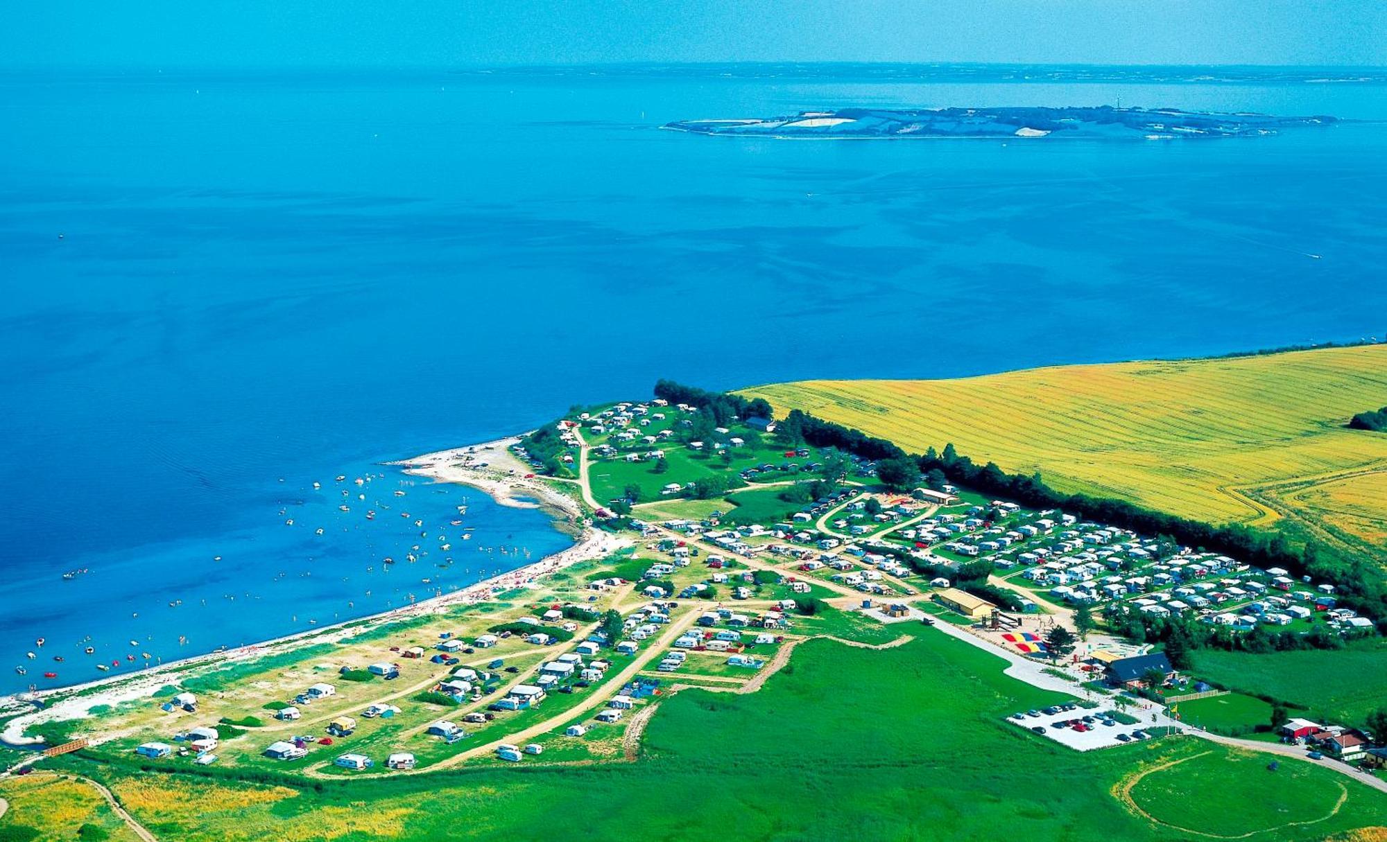 Vikaer Strand Camping & Cottages Diernaes Экстерьер фото