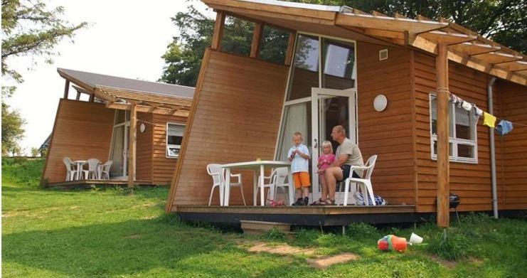 Vikaer Strand Camping & Cottages Diernaes Номер фото