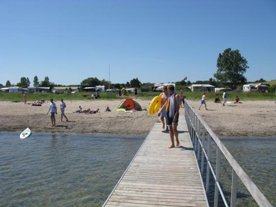 Vikaer Strand Camping & Cottages Diernaes Экстерьер фото